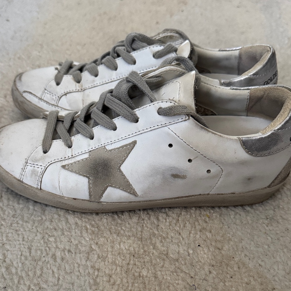 Golden Goose Superstar White Leather Low-Top Sneakers with Gray Silver size 6
